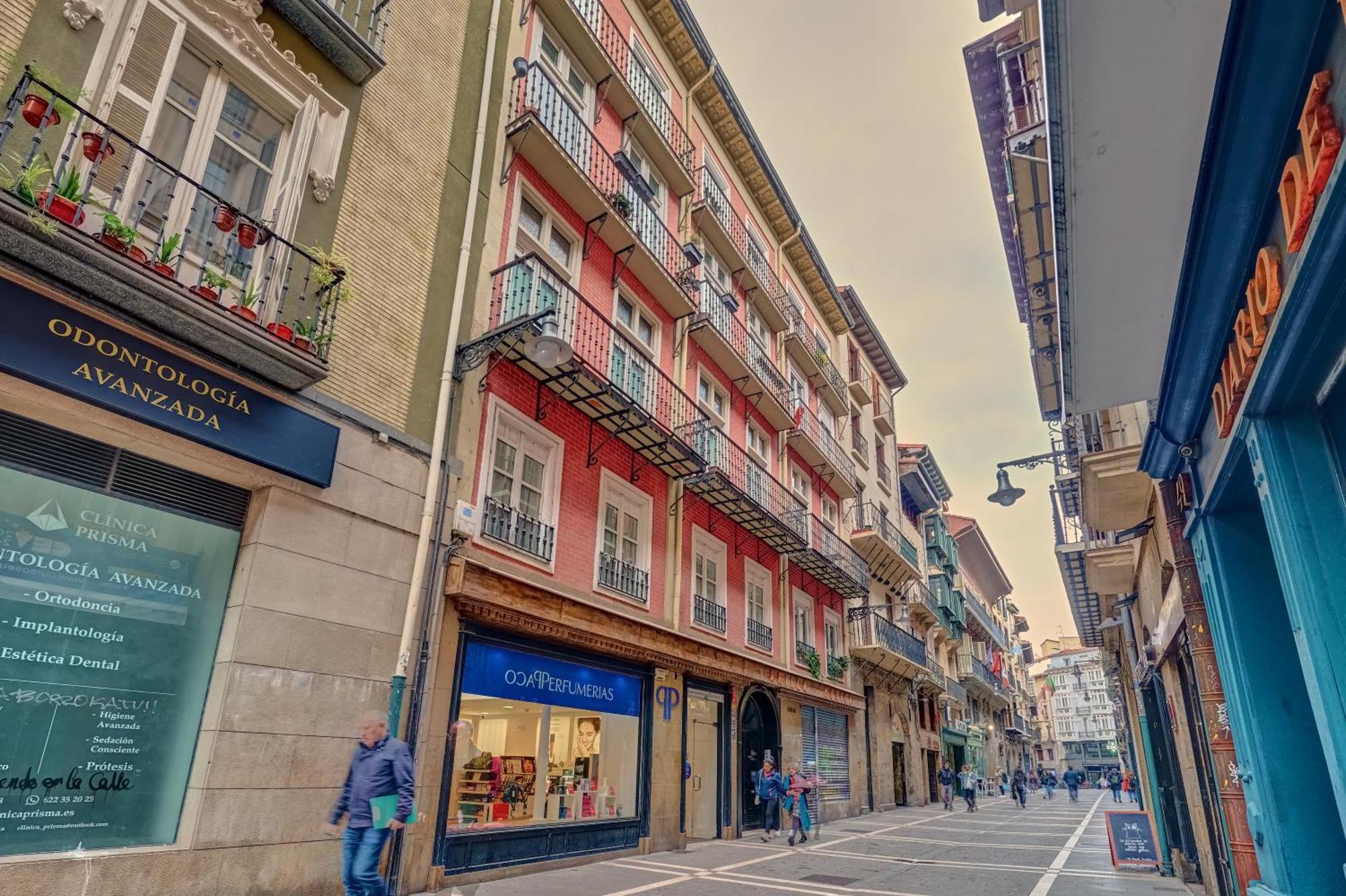 Heart Of Pamplona Apartments III By Clabao Екстериор снимка